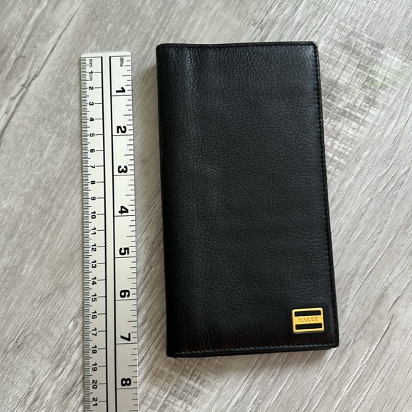 NWT Bally Vintage 90s Bi-Fold Black Leather Wallet - Picture 9 of 11